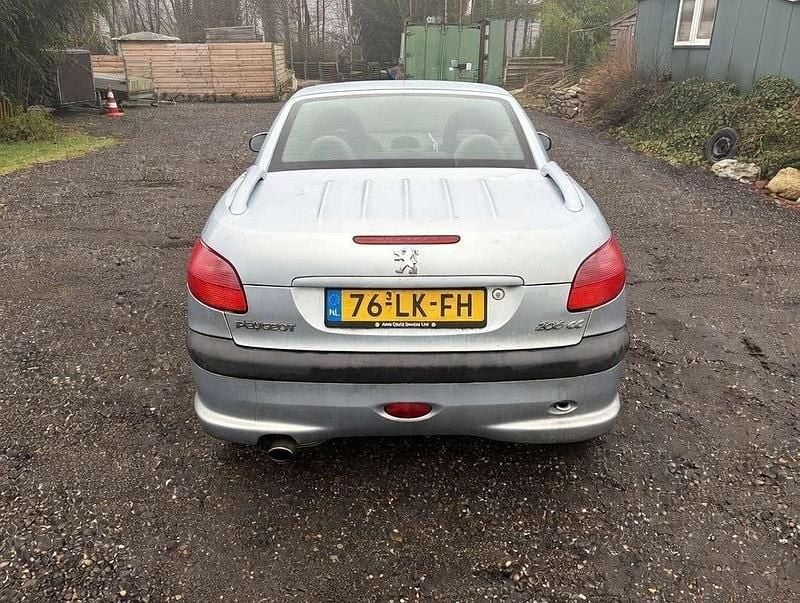 Occasion Peugeot 206 136 PK (100 kW) 2003 Grijs Cabriolet