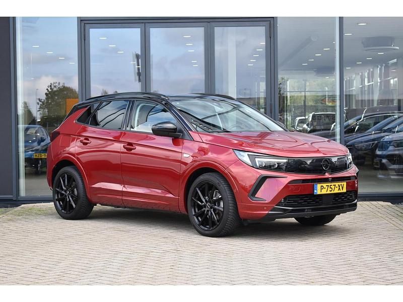 Rood Gebruikt 2022 Opel Grandland X SUV | € 30.945 (Duur) - Afbeelding 1/1