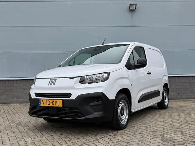 Wit Nieuw 2024 Fiat Doblò MPV | € 19.499 - Afbeelding 1/4