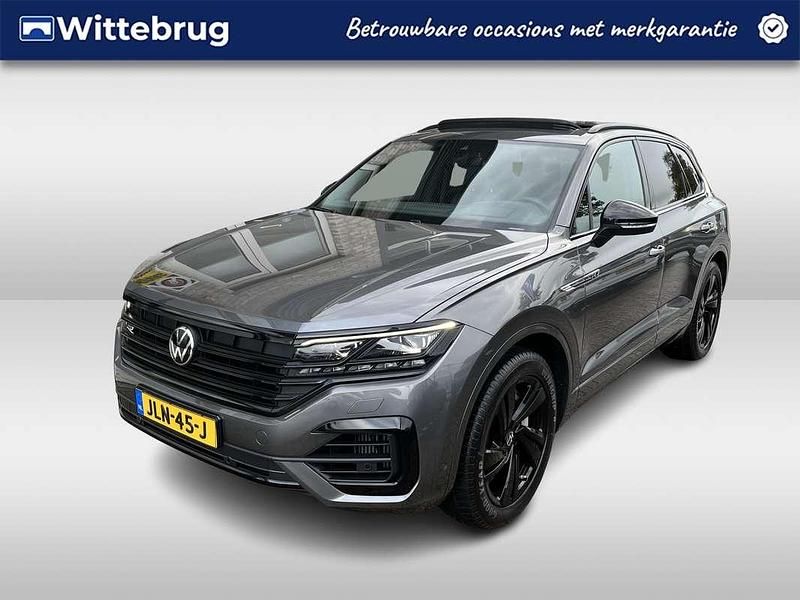 Grijs Occasion 2023 VW Touareg R SUV | € 64.950 (Eerlijke prijs) - Afbeelding 1/2