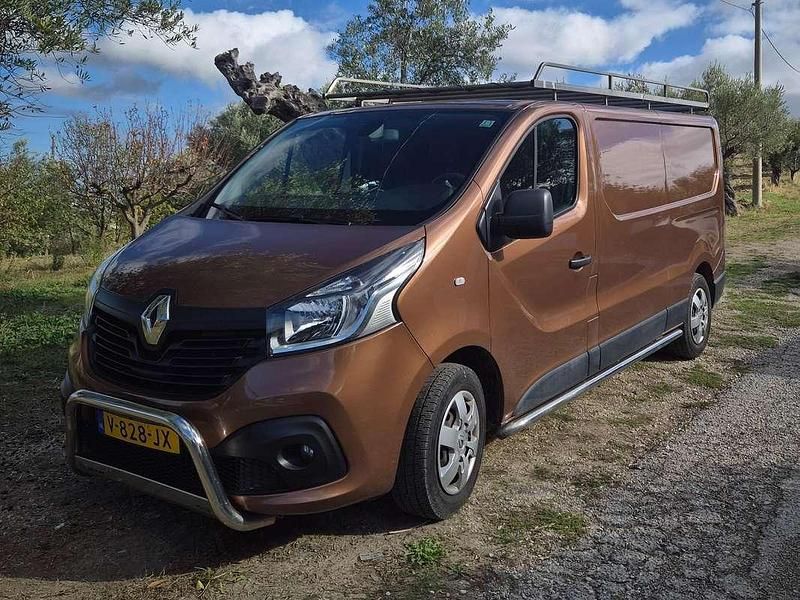 Brons Gebruikt 2017 Renault Trafic Van | € 9.500 (Goede deal) - Afbeelding 1/4