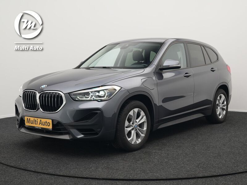 Grijs Gebruikt 2021 BMW X1 Executive SUV | € 26.890 (Super prijs) - Afbeelding 1/4