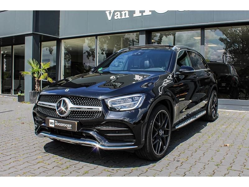 Zwart Gebruikt 2022 Mercedes GLC200 Premium Plus SUV | € 49.950 (Eerlijke prijs) - Afbeelding 1/4