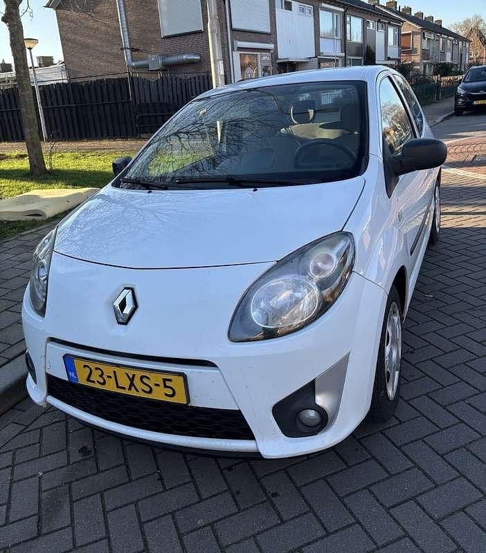 Wit Occasion 2010 Renault Twingo Authentique Hatchback | € 1.850 (Goede deal) - Afbeelding 1/4