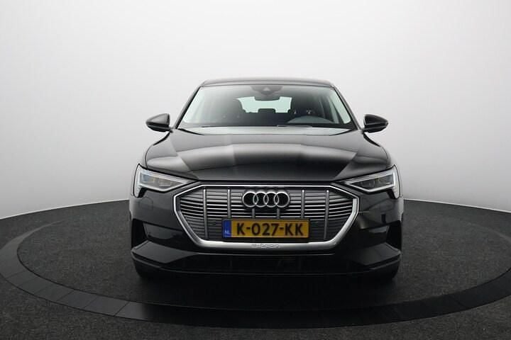 Occasion Audi e-tron 300 kW (408 PK) 2020 Zwart (metallic) SUV