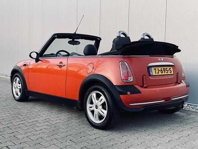 Occasion Mini One Cabriolet Pepper 90 PK (66 kW) 2007 Oranje Cabriolet