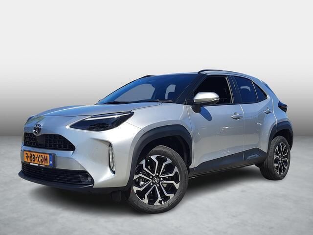 Grijs Gebruikt 2025 Toyota Yaris Cross Edition SUV | € 35.799 (Duur) - Afbeelding 1/4