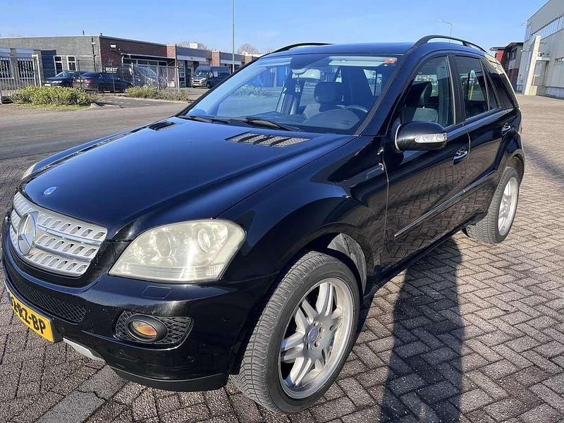 Occasion Mercedes ML350 272 PK (200 kW) 2005 Zwart SUV