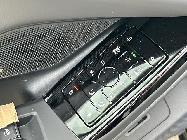 Nieuw Audi A6 e-tron Performance 269 kW (366 PK) 2026 Zwart Hatchback