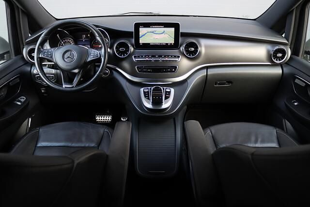 Occasion Mercedes V300 Avantgarde 241 PK (177 kW) 2020 Zilver (metallic) MPV
