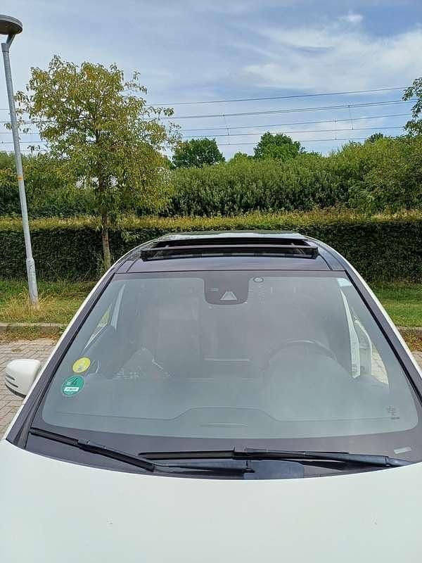 Wit Gebruikt 2017 Mercedes B180 Prestige MPV | € 14.500 (Eerlijke prijs) - Afbeelding 1/4