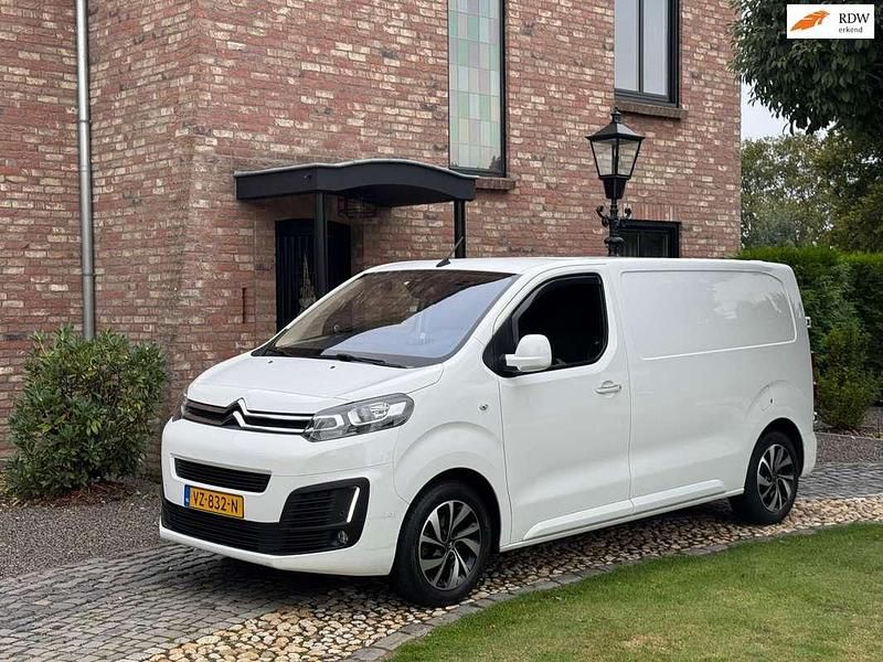 Wit Gebruikt 2016 Citroën Jumpy MPV | € 10.850 (Iets duurder) - Afbeelding 1/4