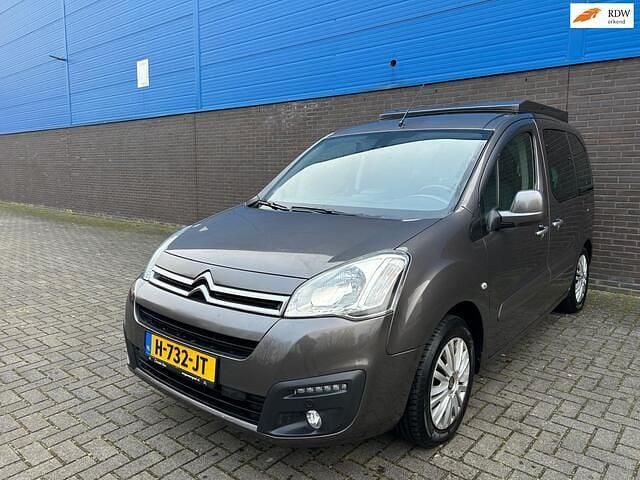 Bruin (metallic) Occasion 2017 Citroën Berlingo XTR MPV | € 8.750 (Goede deal) - Afbeelding 1/4