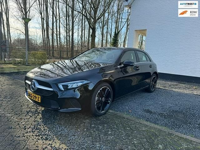 Occasion Mercedes A180 Premium 136 PK (100 kW) 2019 Zwart Hatchback
