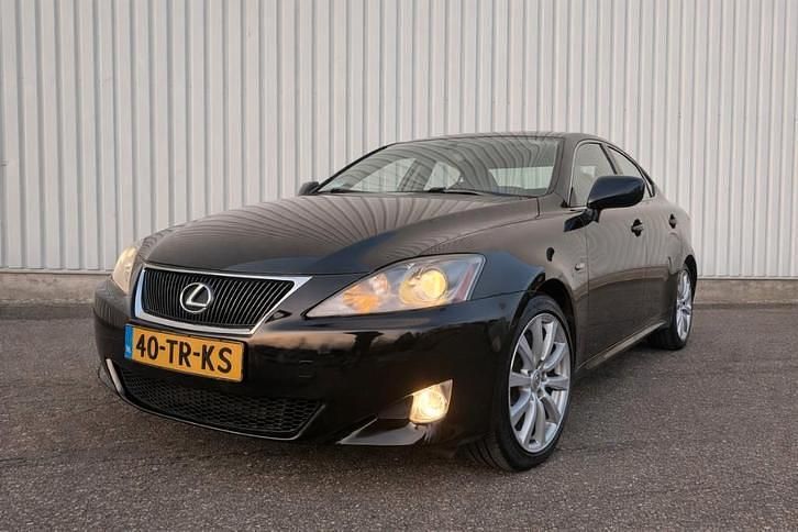 Occasion 2007 Lexus IS220d Business Edition Sedan | € 3.399 - Afbeelding 1/4