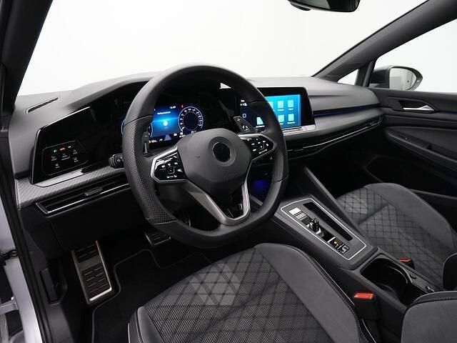 Occasion VW Golf VIII Business+ 150 PK (110 kW) 2022 Zilver Hatchback