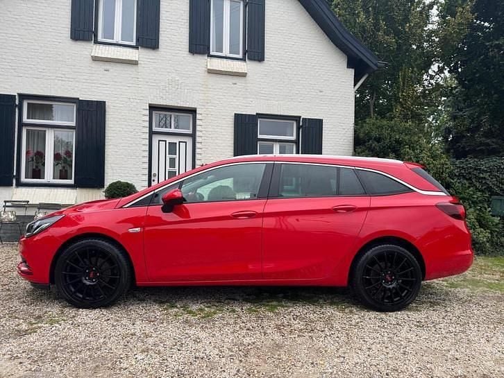 Occasion Opel Astra Business 150 PK (110 kW) 2017 Rood Stationwagen
