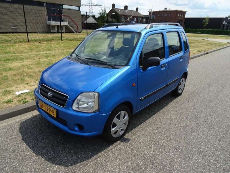 Blauw, metallic lak Gebruikt 2004 Suzuki Wagon R+ GLX Stationwagen | € 2.195 (Iets duurder) - Afbeelding 1/4