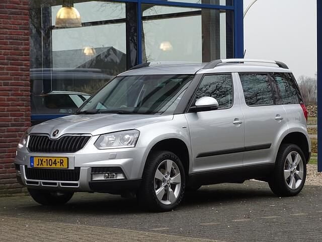 Grijs (metallic) Occasion 2016 Skoda Yeti Outdoor Joy SUV | € 16.900 (Goede deal) - Afbeelding 1/4