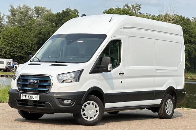 Wit Nieuw 2024 Ford E-Transit Trend Van | € 39.500 - Afbeelding 1/4