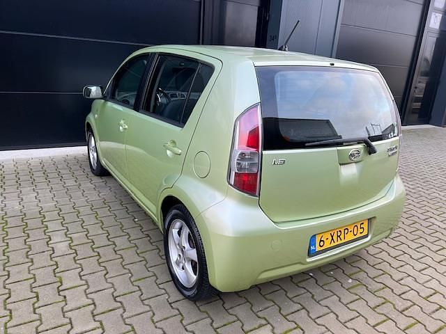 Occasion Daihatsu Sirion 87 PK (63 kW) 2006 Groen Hatchback