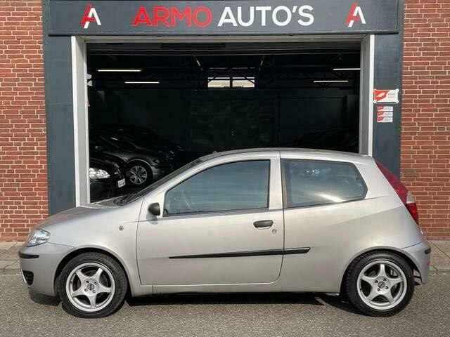 Occasion Fiat Punto 60 PK (44 kW) 2003 Grijs Hatchback