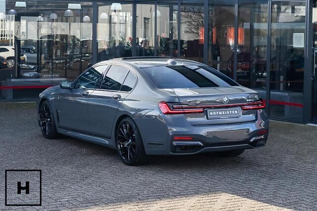 Occasion BMW 745e M Sport 393 PK (289 kW) 2021 Grijs (metallic) Sedan