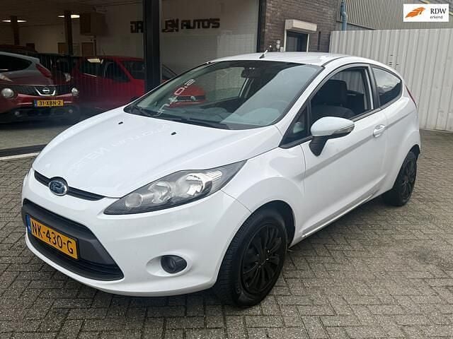 Wit Gebruikt 2009 Ford Fiesta Trend Hatchback | € 1.490 (Super prijs) - Afbeelding 1/4