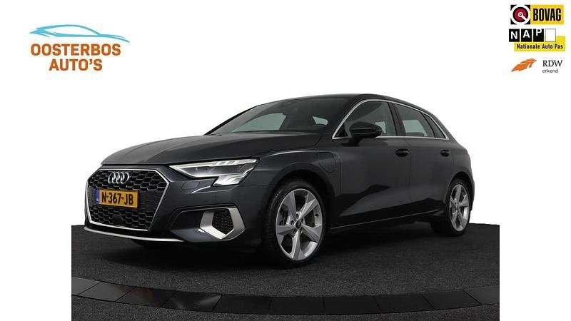 Grijs Gebruikt 2021 Audi A3 Sportback e-tron Business Hatchback | € 20.999 (Goede deal) - Afbeelding 1/4