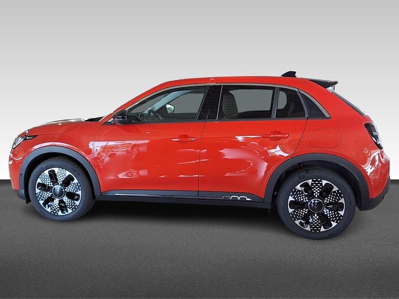 Occasion Fiat 600 La Prima 114 kW (156 PK) 2023 Oranje SUV