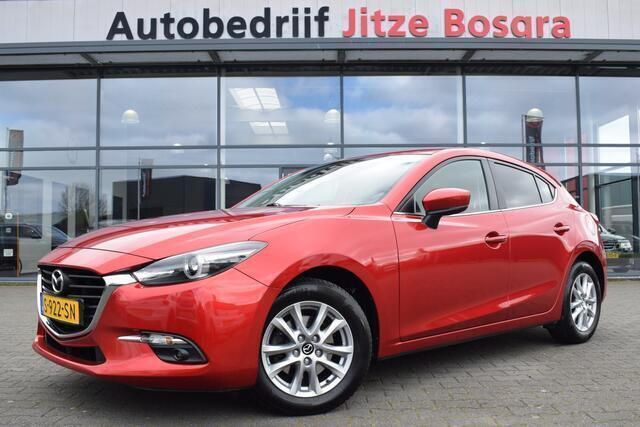 Rood Gebruikt 2017 Mazda 3 Hatchback | € 12.450 (Goede deal) - Afbeelding 1/4