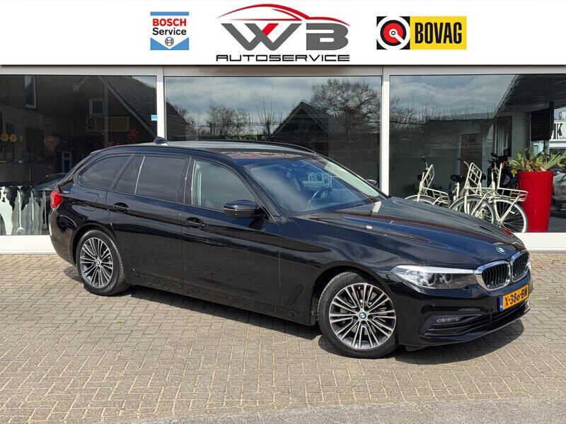 Zwart Gebruikt 2018 BMW 530 Shadowline Stationwagen | € 26.349 (Eerlijke prijs) - Afbeelding 1/4