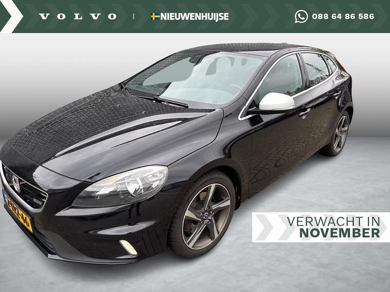 Zwart Gebruikt 2014 Volvo V40 R-Design Hatchback | € 11.899 (Eerlijke prijs) - Afbeelding 1/4