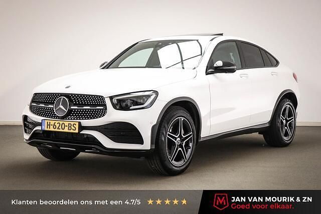 Wit Gebruikt 2020 Mercedes 200 AMG Line Premium Plus Coupé | € 43.900 (Eerlijke prijs) - Afbeelding 1/4