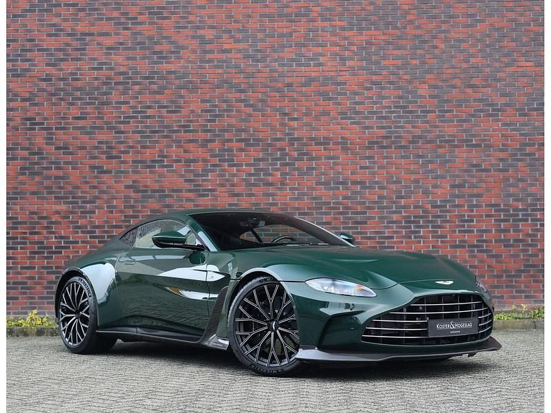 Groen Occasion 2023 Aston Martin V12 Vantage Coupé | € 369.950 - Afbeelding 1/4