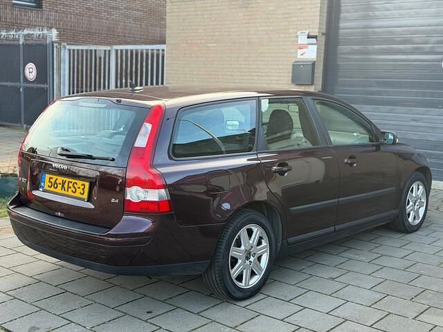 Occasion Volvo V50 140 PK (102 kW) 2004 Rood Stationwagen