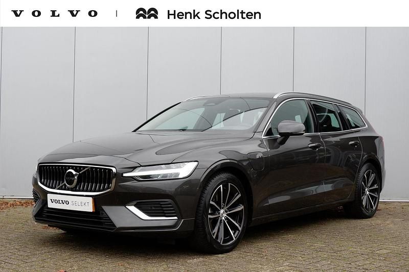 Grijs Occasion 2025 Volvo V60 Stationwagen | € 41.950 (Goede deal) - Afbeelding 1/4