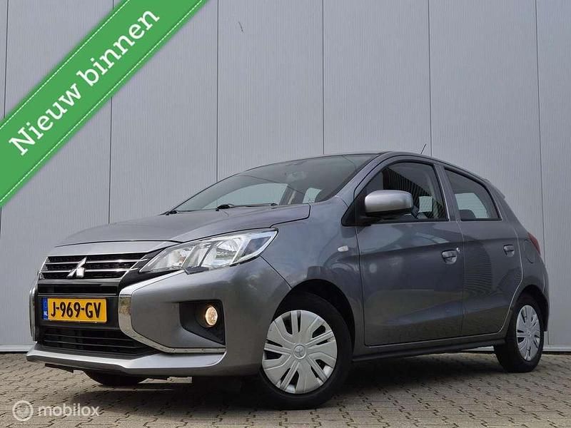 Grijs Gebruikt 2020 Mitsubishi Space Star Hatchback | € 9.940 (Eerlijke prijs) - Afbeelding 1/4