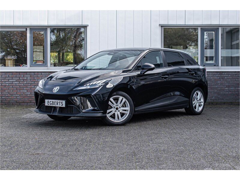 Zwart Gebruikt 2023 MG MG4 EV Comfort Hatchback | € 21.950 (Goede deal) - Afbeelding 1/4