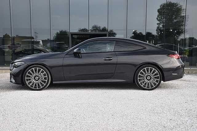 Occasion Mercedes CLE450 AMG line 381 PK (280 kW) 2025 Zwart Coupé