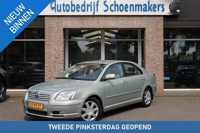 Groen Gebruikt 2005 Toyota Avensis Sol Hatchback | € 3.850 (Eerlijke prijs) - Afbeelding 1/4