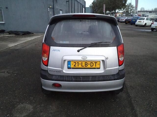 Occasion Hyundai Atos 58 PK (42 kW) 2002 Grijs (metallic) Hatchback