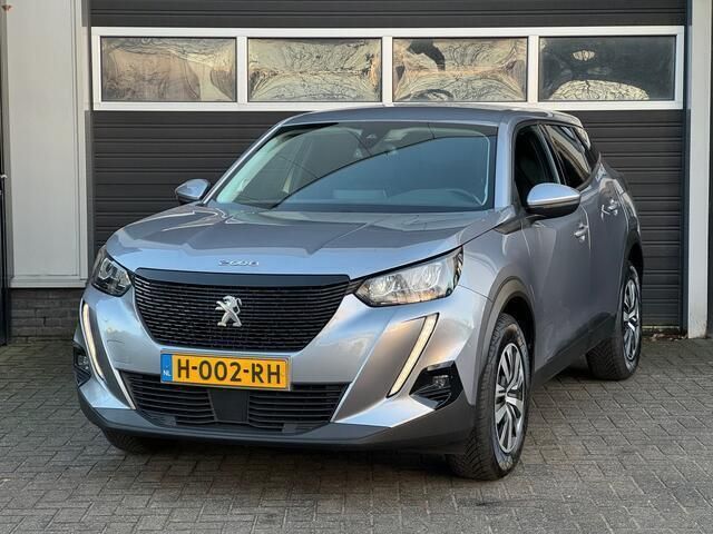 Grijs Gebruikt 2020 Peugeot 2008 Active SUV | € 12.995 (Iets duurder) - Afbeelding 1/4