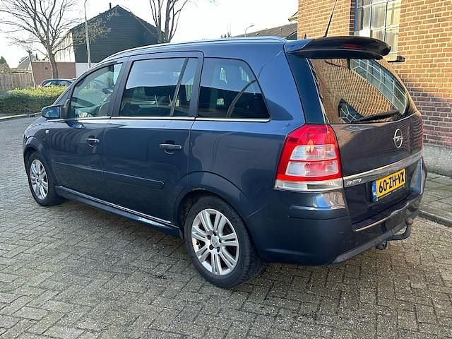 Occasion Opel Zafira Cosmo 2008 Grijs (metallic) MPV