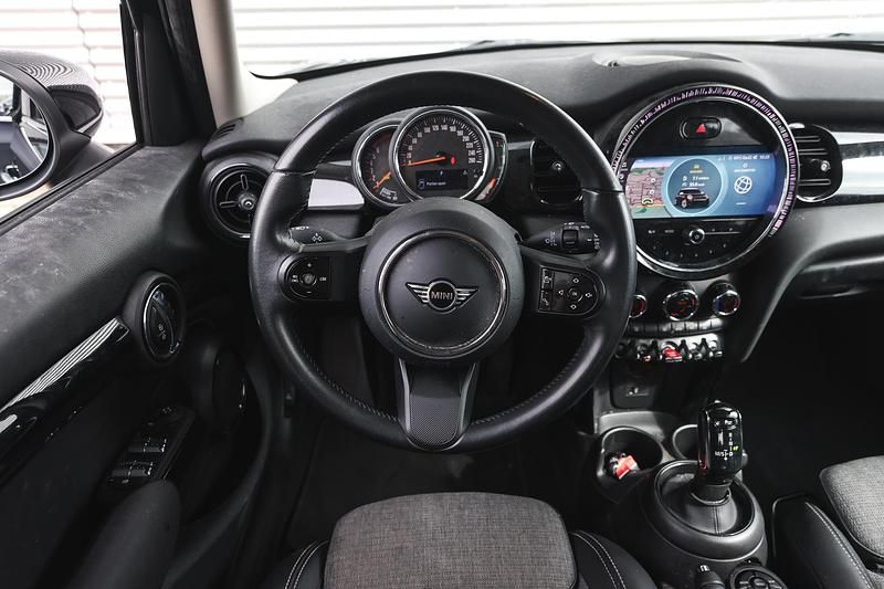 Occasion Mini Cooper Classic 136 PK (100 kW) 2022 Blauw Hatchback