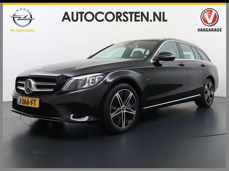 Zwart Gebruikt 2020 Mercedes C300e AMG Stationwagen | € 28.895 (Goede deal) - Afbeelding 1/4