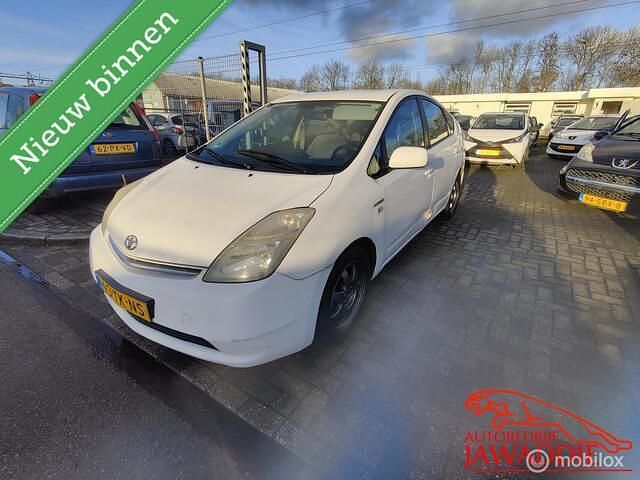 Wit Occasion 2006 Toyota Prius Hatchback | € 2.500 (Eerlijke prijs) - Afbeelding 1/4