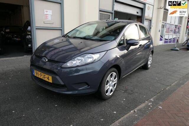 Grijs Gebruikt 2011 Ford Fiesta Limited Hatchback | € 4.795 (Eerlijke prijs) - Afbeelding 1/4