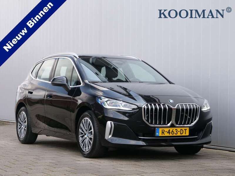 Zwart, metallic lak Gebruikt 2022 BMW 218 Active Tourer MPV | € 29.950 (Eerlijke prijs) - Afbeelding 1/4