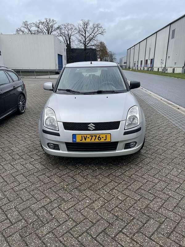 Occasion Suzuki Swift GLS 92 PK (67 kW) 2006 Grijs Hatchback